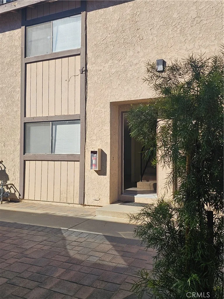 Additional image 2 of 438 E Avenue Q7 Unit B, Palmdale, CA 93550