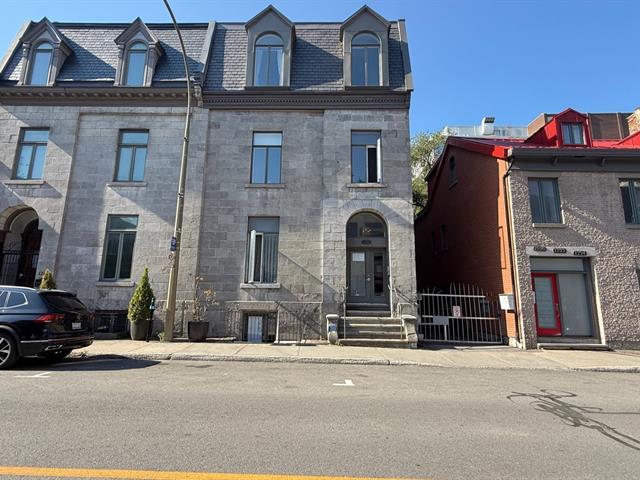 1216 Rue St-Hubert|#9|Montréal (Ville-Marie), Quebec H2L3Y5
