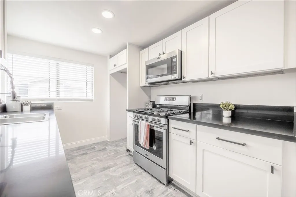 Additional image 11 of 46 Echo Run, Irvine, CA 92614