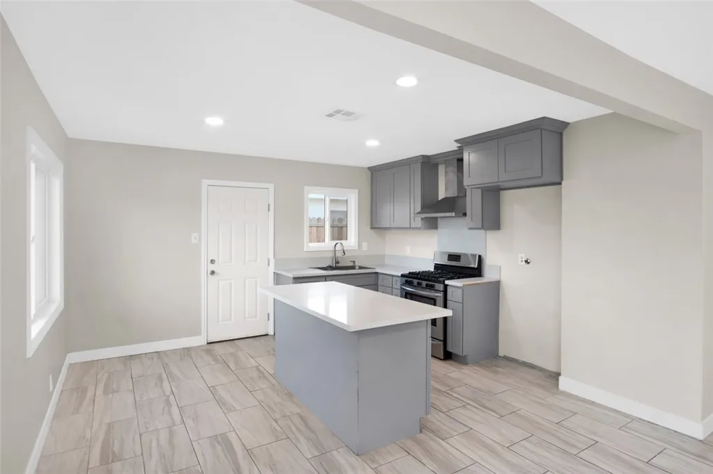 Additional image 9 of 5522 Silver, Santa Ana, CA 92703