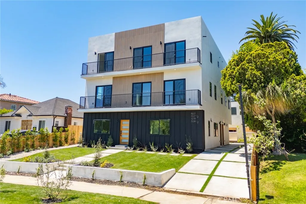 Additional image 2 of 1557 S Ogden Drive Unit 1/4, Los Angeles, CA 90019