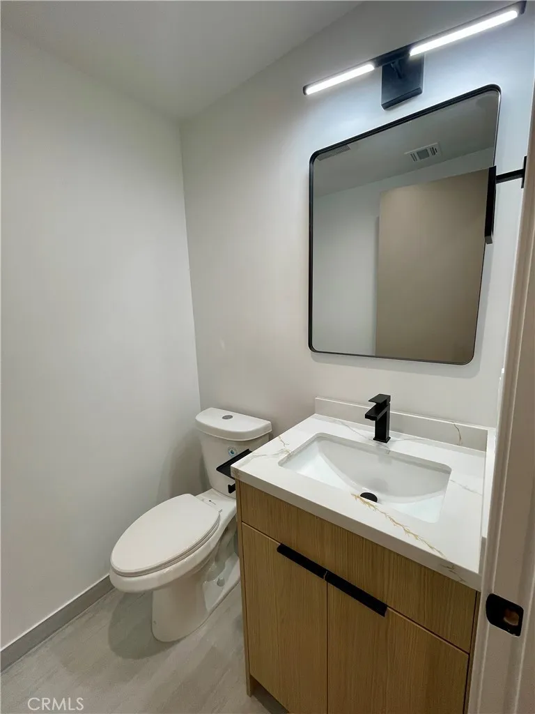 Additional image 33 of 613 W 41st Place, Los Angeles, CA 90037