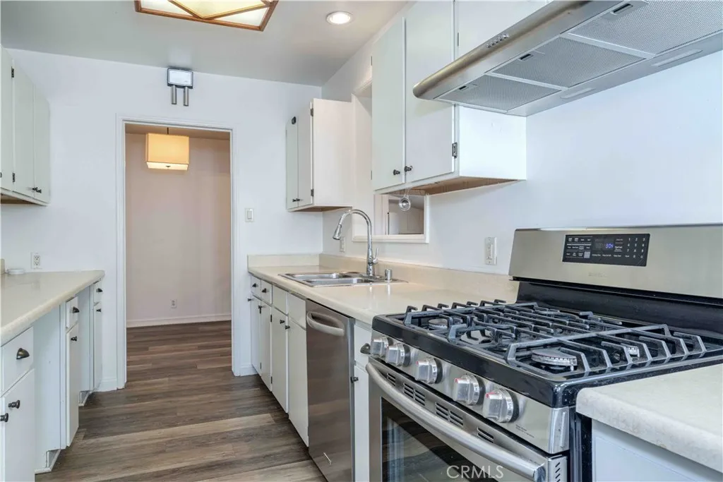 Additional image 12 of 2371 Park Avenue, Long Beach, CA 90815