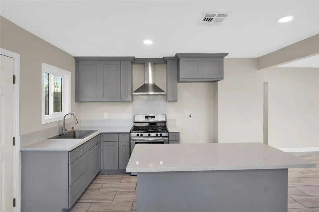 Additional image 11 of 5522 Silver, Santa Ana, CA 92703