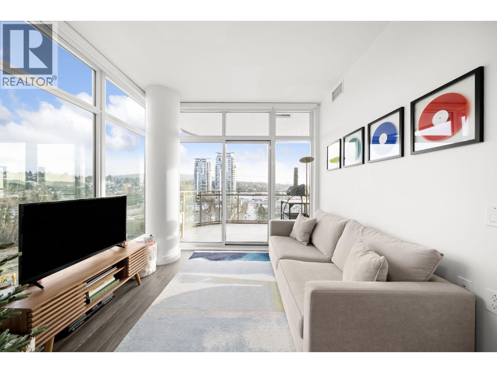 1202 5333 GORING STREET|Burnaby, British Columbia V5B0B6