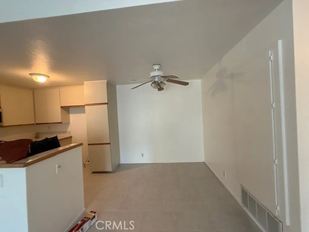 Additional image 7 of 27648 Susan Beth Way Unit H, Saugus, CA 91350