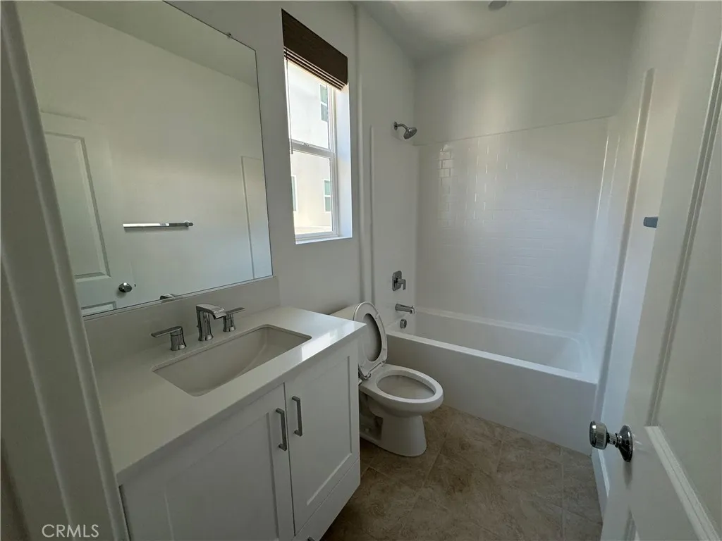 Additional image 10 of 228 Knot, Irvine, CA 92618