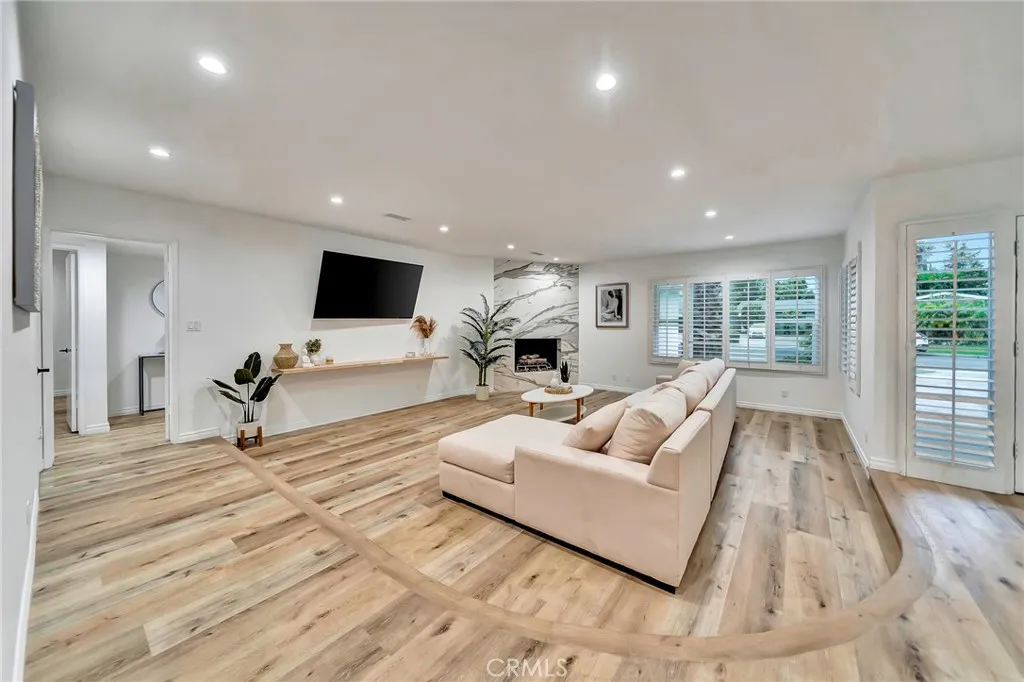 Additional image 97 of 16127 Hartsook Street, Encino, CA 91436