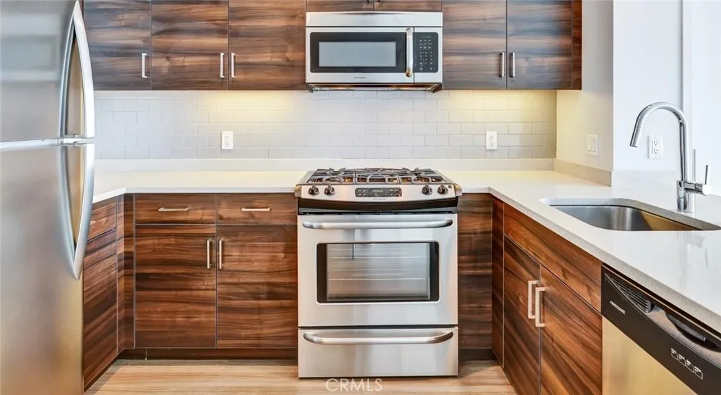 Additional image 4 of 100 Van Ness Avenue Unit 402, San Francisco, CA 94102