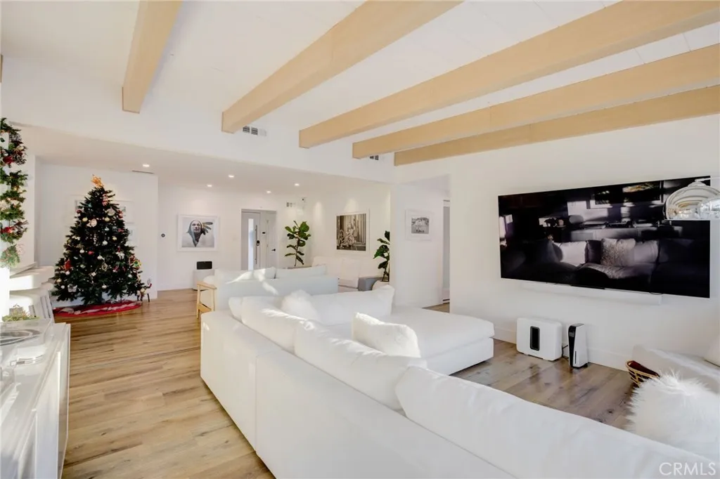 Additional image 103 of 8161 Encino Avenue, Northridge, CA 91325