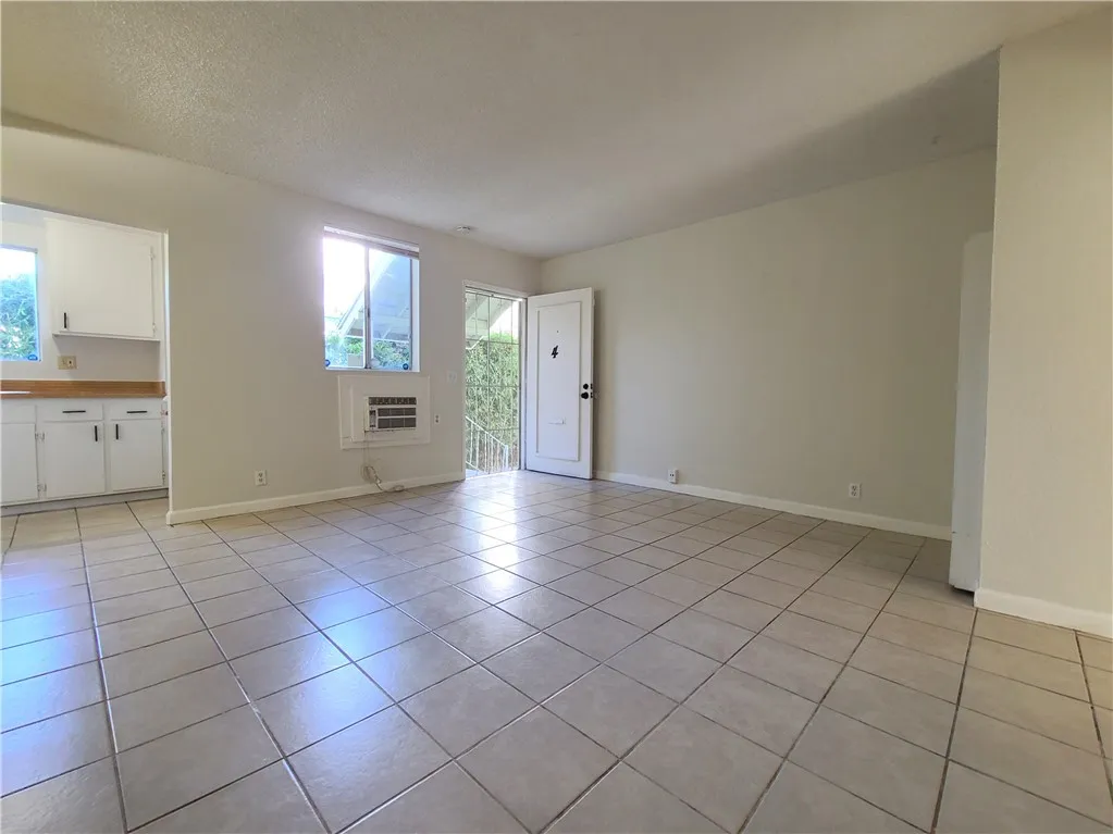 Additional image 15 of 3891 Locust Street, Riverside, CA 92501