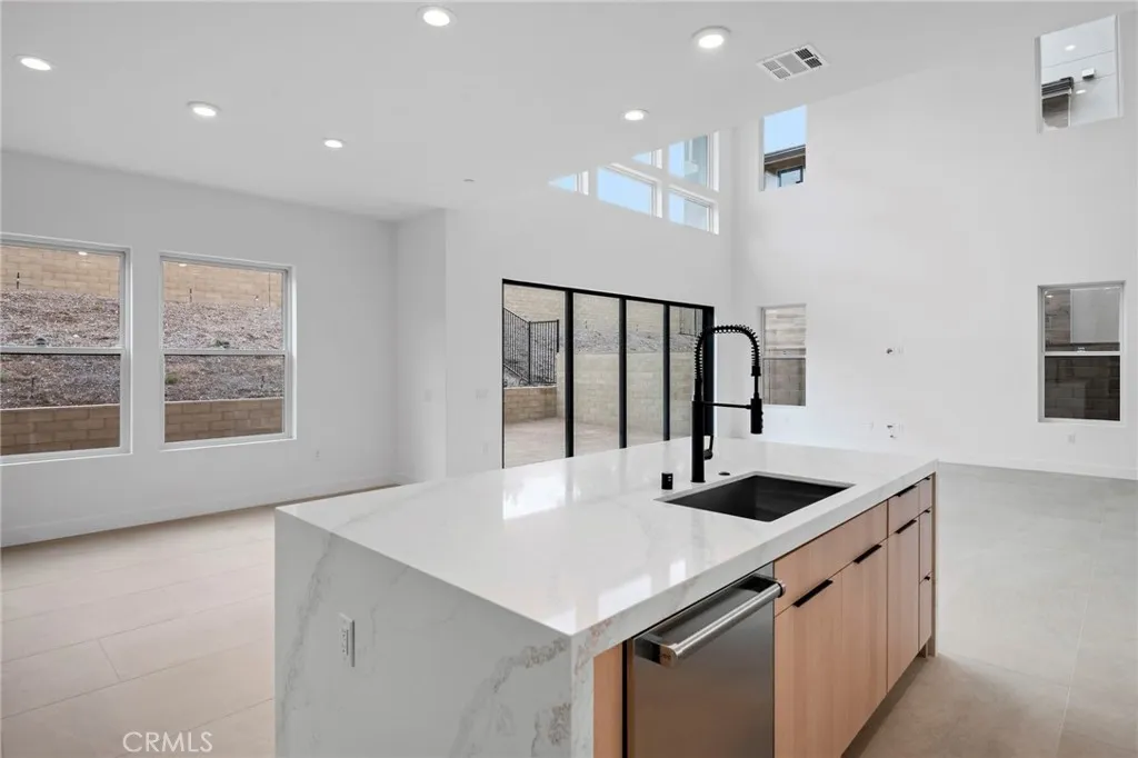 Additional image 58 of 128 Creation, Irvine, CA 92618