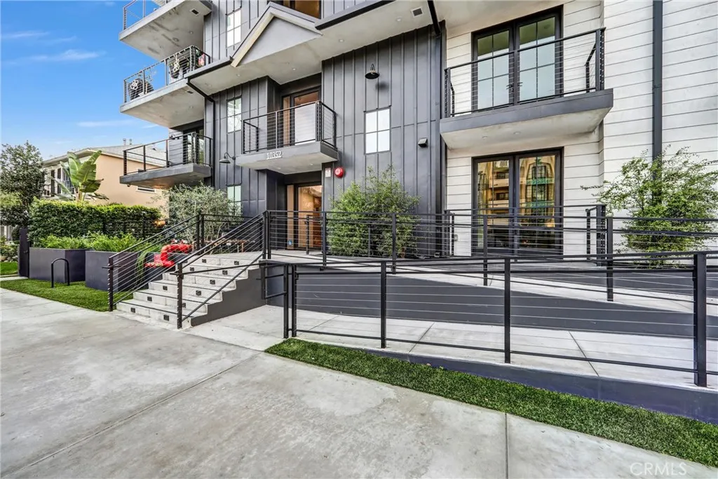 Additional image 52 of 10352 Riverside Drive Unit 102A, Toluca Lake, CA 91602