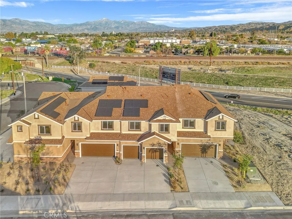 Additional image 2 of 902 W Hert Street, Colton, CA 92324