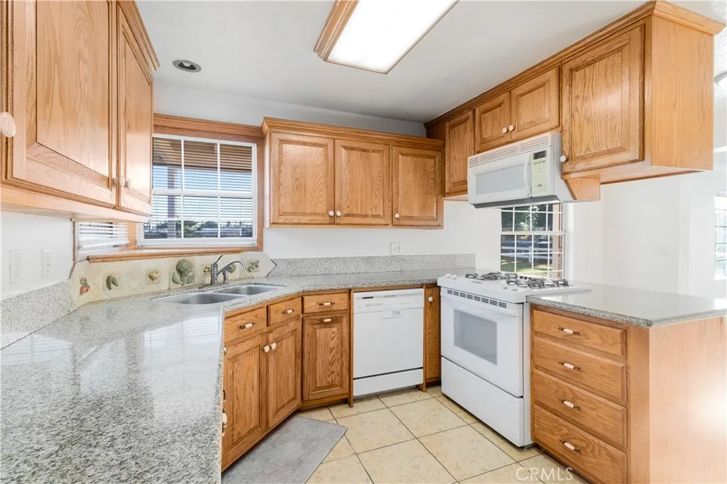 Additional image 40 of 2572 Harrison St, Riverside, CA 92503