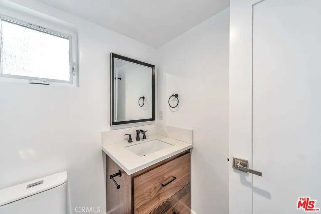 Additional image 33 of 3141 S Halm Ave, Los Angeles, CA 90034