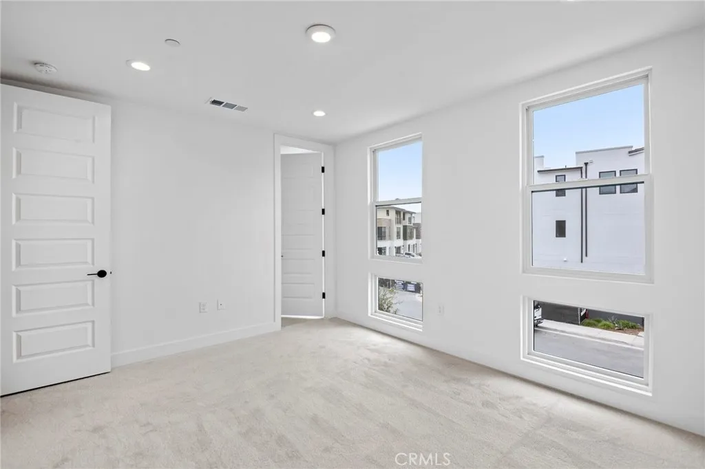 Additional image 36 of 128 Creation, Irvine, CA 92618