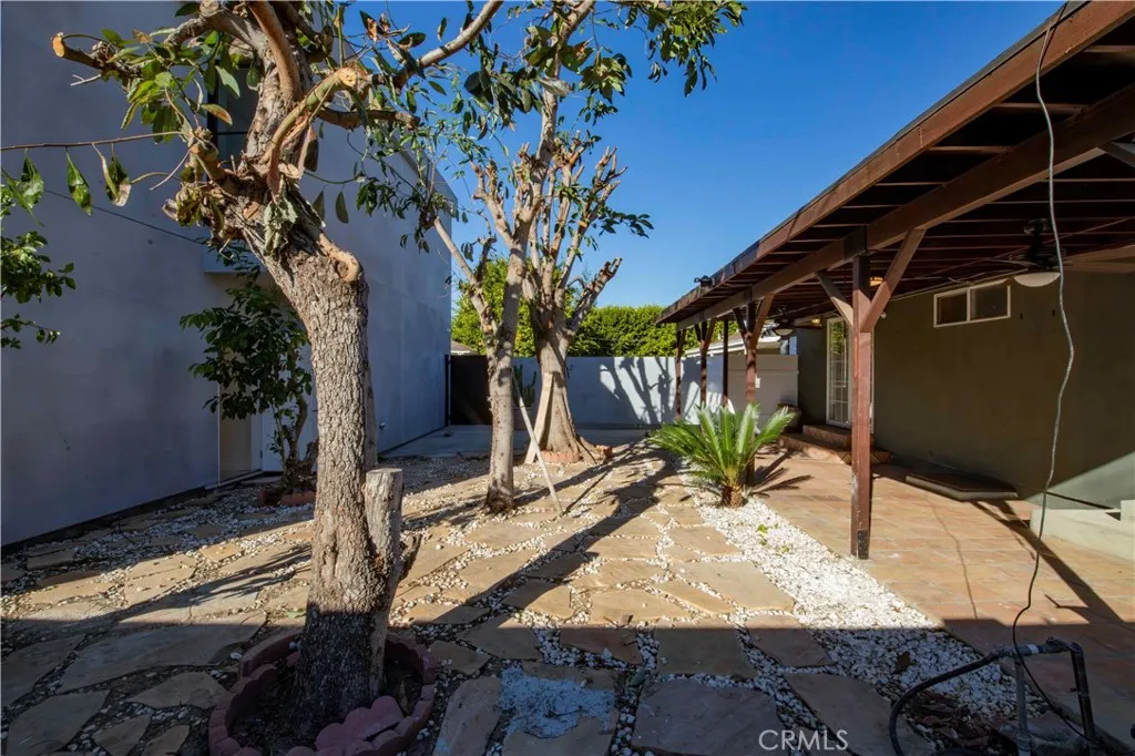 Additional image 39 of 6417 White Oak Ave, Reseda, CA 91335