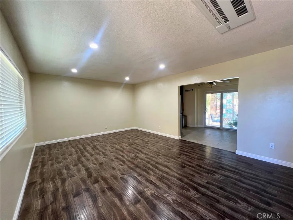 Additional image 6 of 174 S Grand Army Ave, San Jacinto, CA 92583