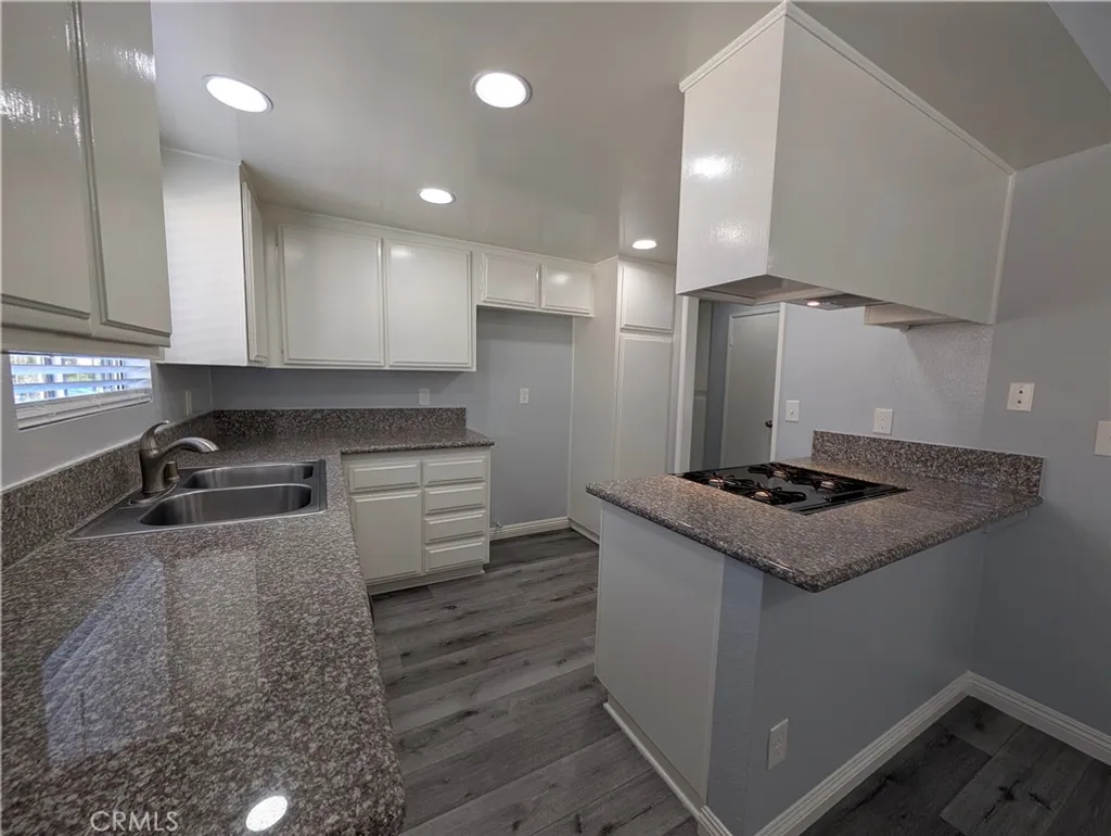 Additional image 23 of 527 E Colorado Boulevard Unit B, Monrovia, CA 91016