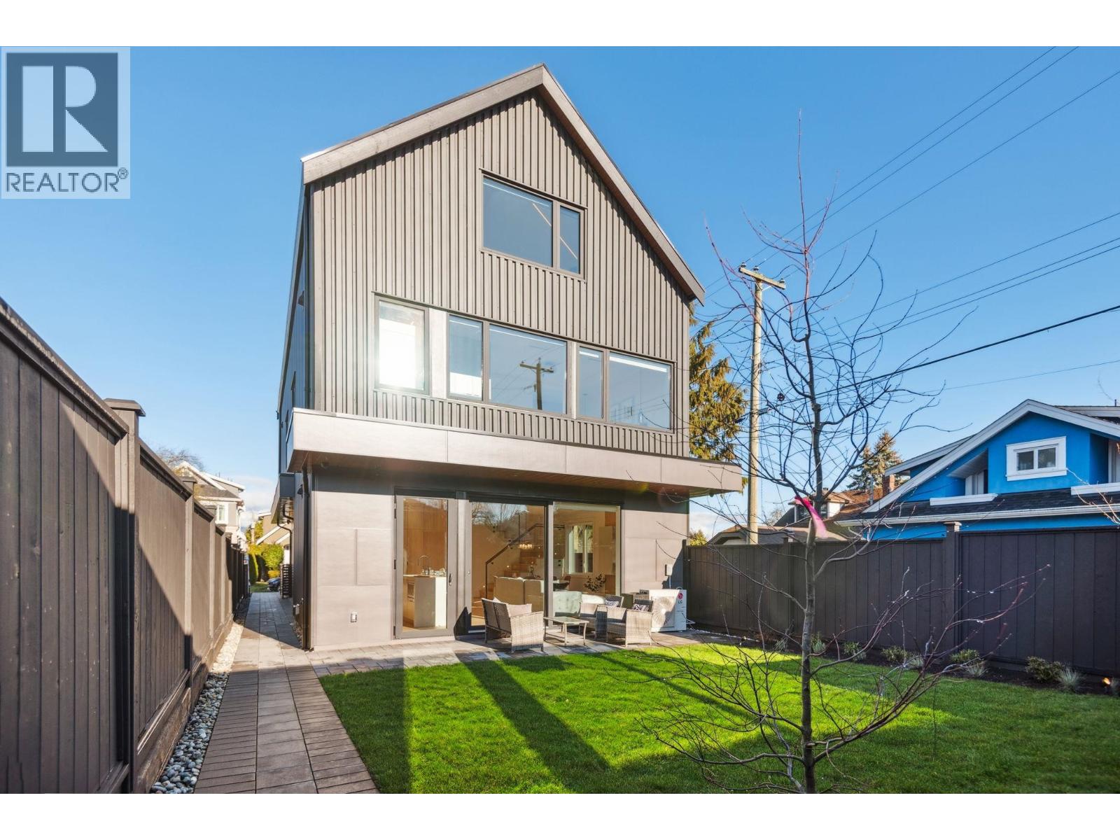 2 3620 W 20TH AVENUE|Vancouver, British Columbia V6S1E8