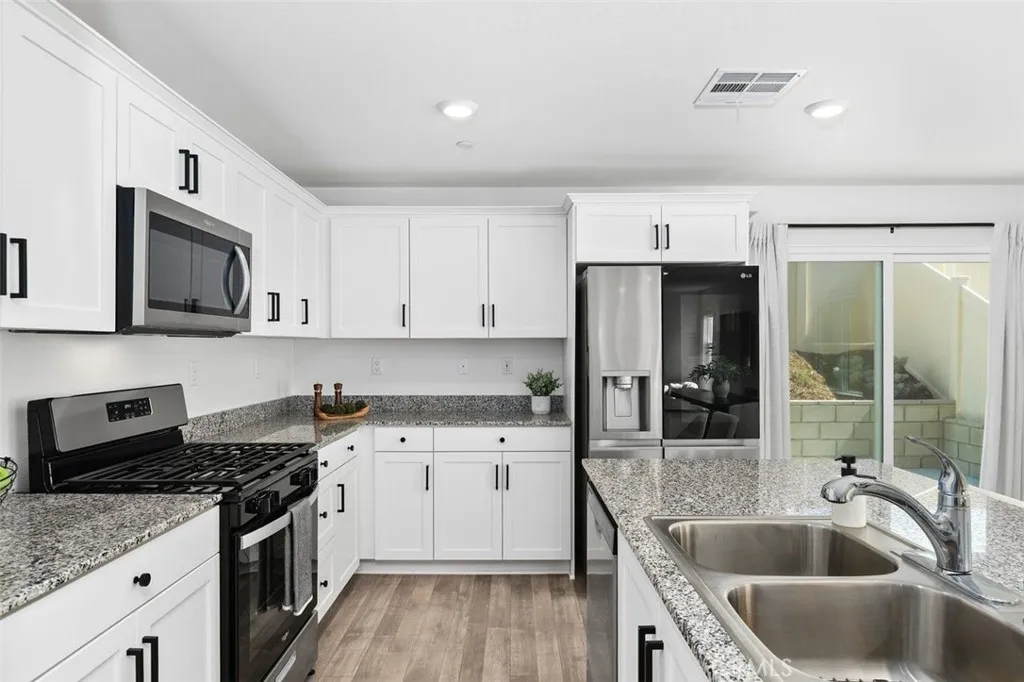 Additional image 55 of 28876 Camaro Dr, Winchester, CA 92596