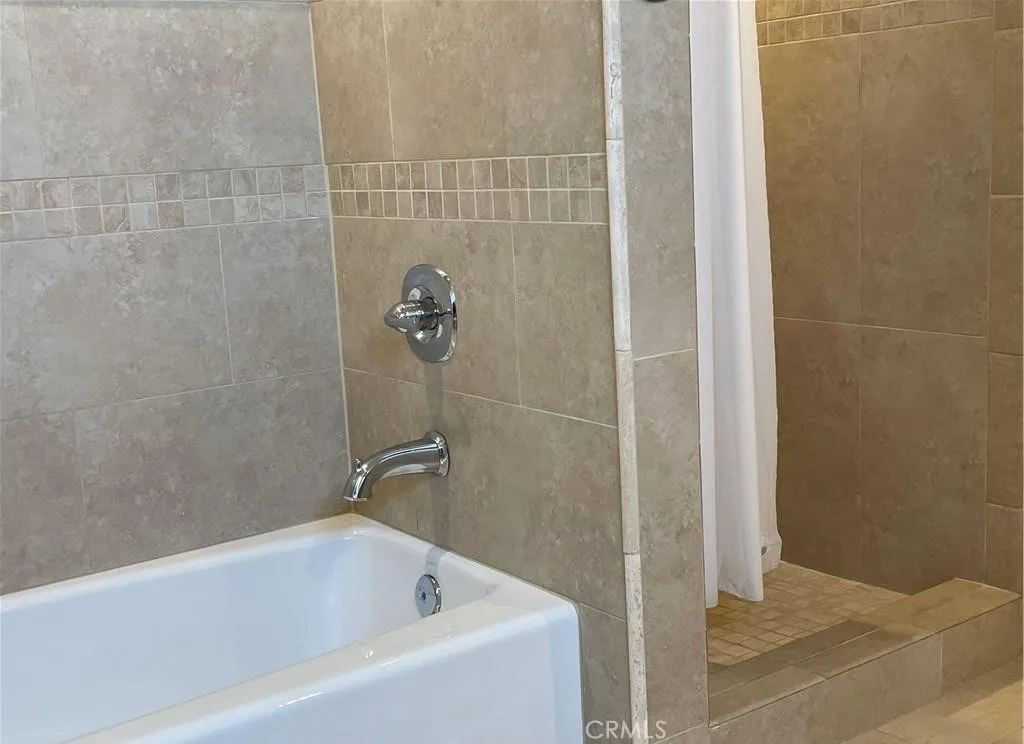 Additional image 17 of 222 N Rose St, Burbank, CA 91505