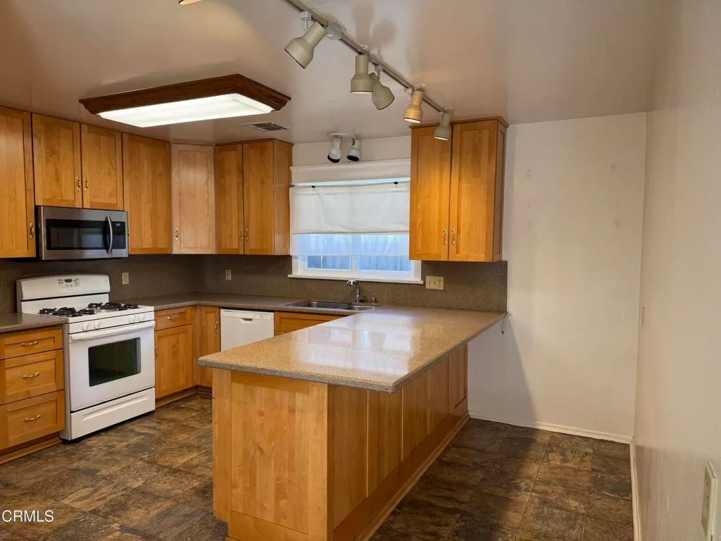 Additional image 36 of 1026 Cawston Avenue, South Pasadena, CA 91030