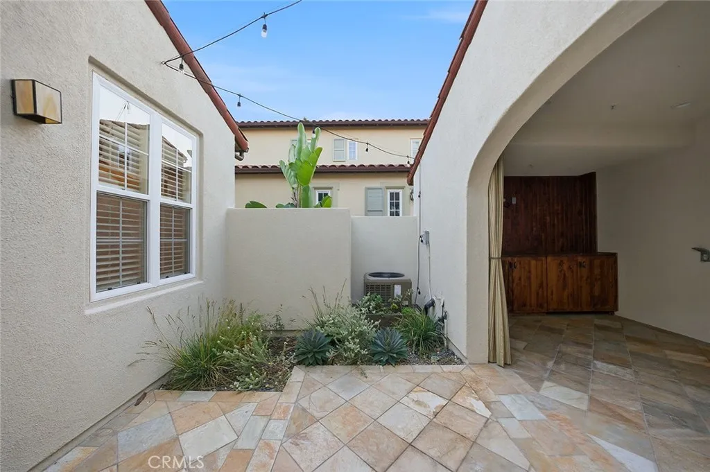 Additional image 37 of 65 Greenhouse, Irvine, CA 92603