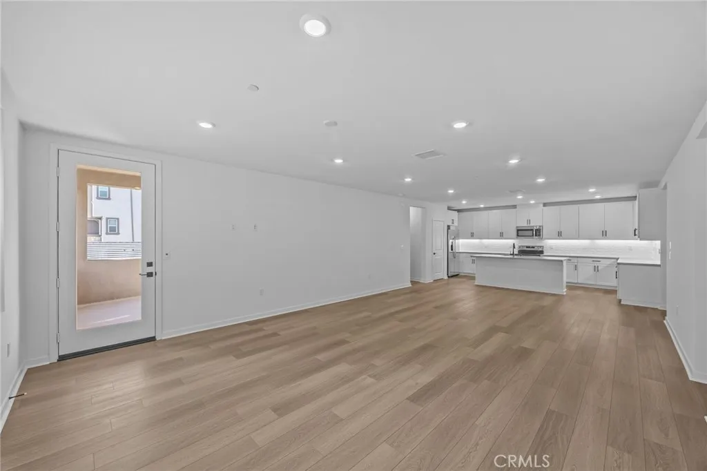 Additional image 12 of 6137 Valentina Way Unit 201, Eastvale, CA 92880