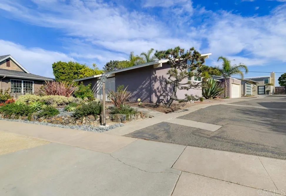 Additional image 51 of 744 E Solana Cir, Solana Beach, CA 92075