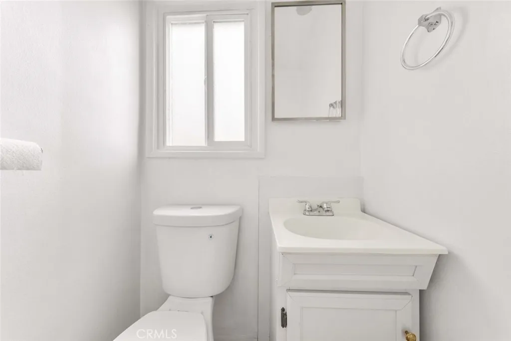 Additional image 55 of 12329 Burton, North Hollywood, CA 91605