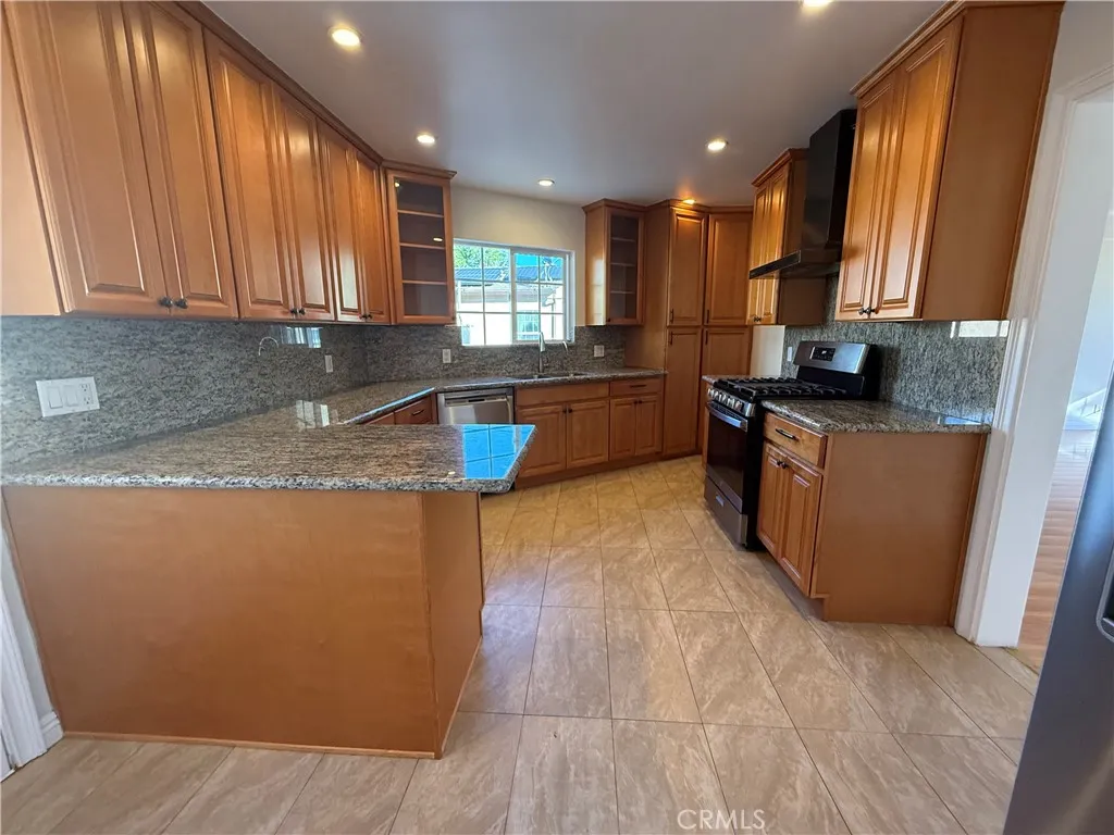 Additional image 17 of 11055 Califa, North Hollywood, CA 91601