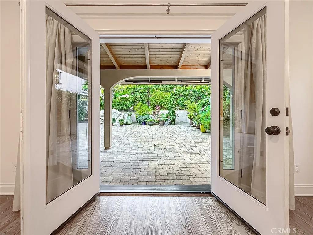 Additional image 101 of 15452 Varden, Sherman Oaks, CA 91403