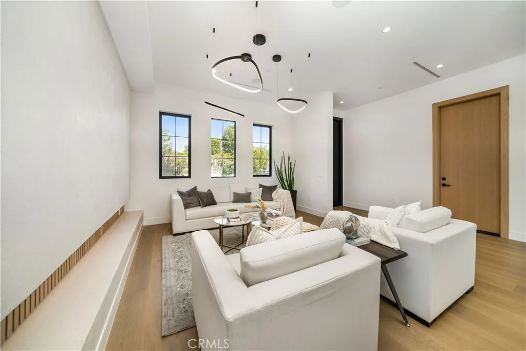 Additional image 12 of 4919 Mammoth Avenue, Sherman Oaks, CA 91423