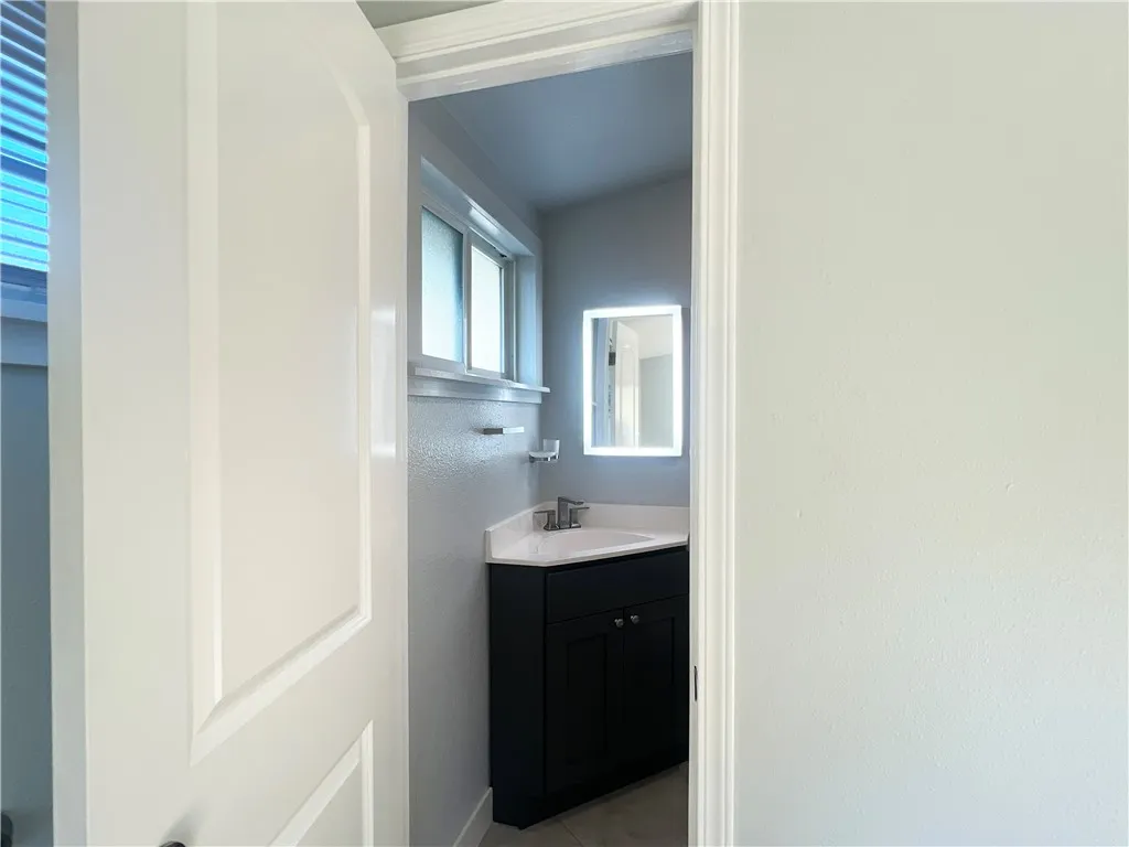 Additional image 57 of 326 Hamilton St, Costa Mesa, CA 92627