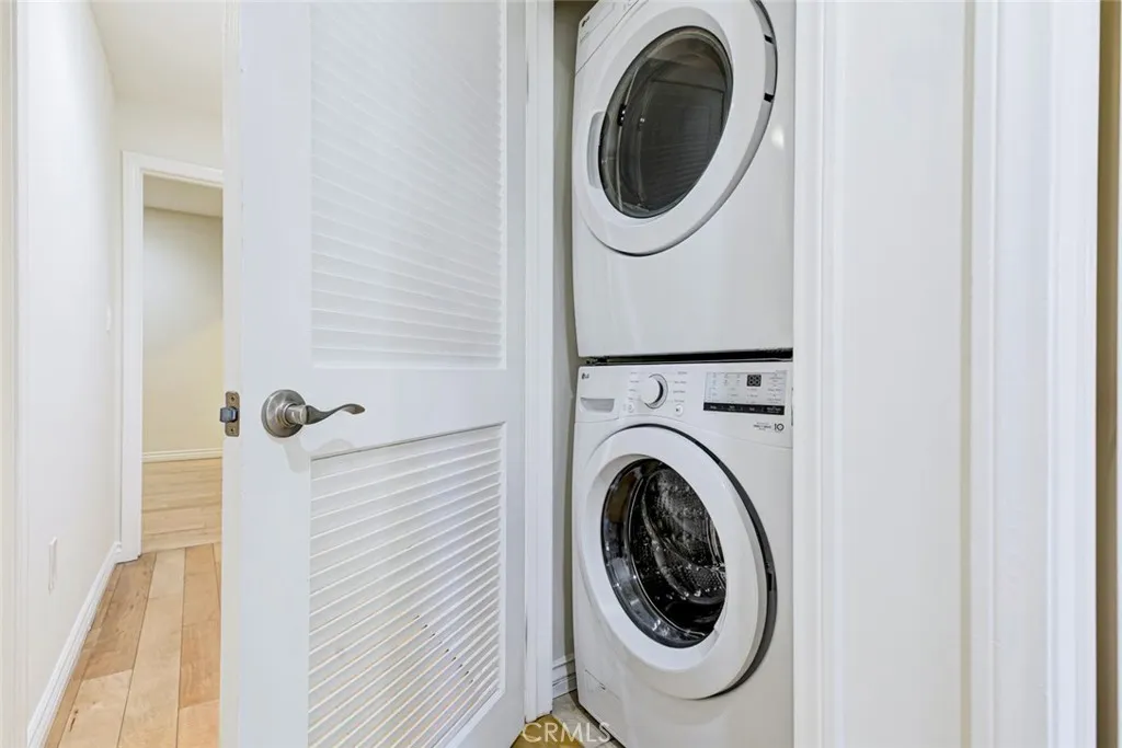 Additional image 52 of 556 E Palm Avenue Unit 102, Burbank, CA 91501