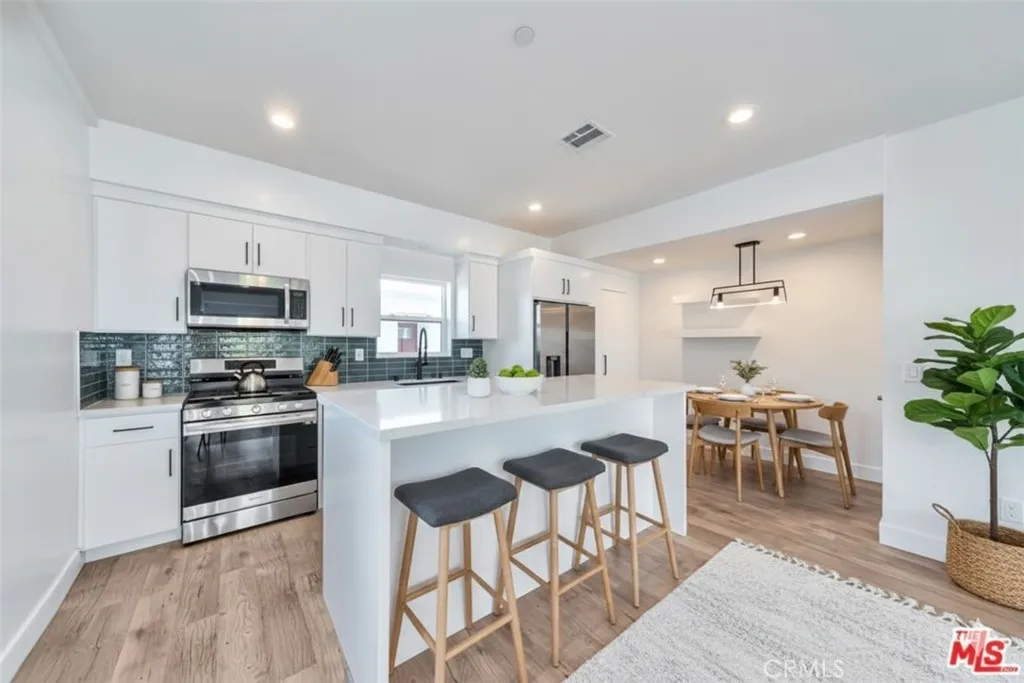 Additional image 5 of 3141 S Halm Ave, Los Angeles, CA 90034