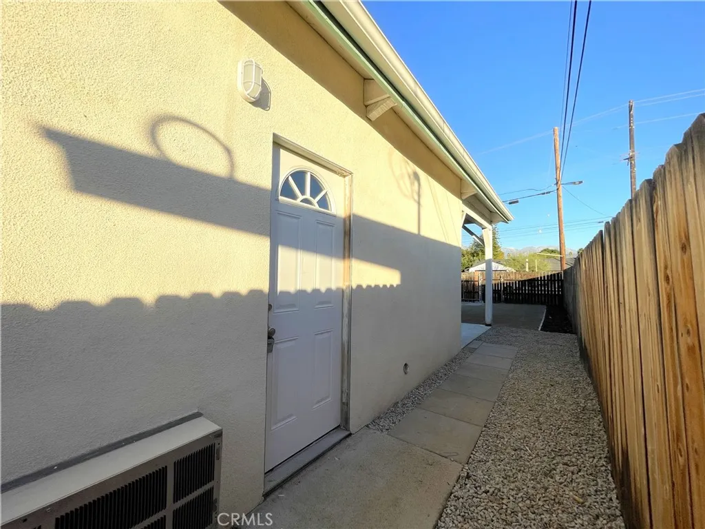 Additional image 3 of 1334 Brockton Avenue Unit B, Redlands, CA 92374