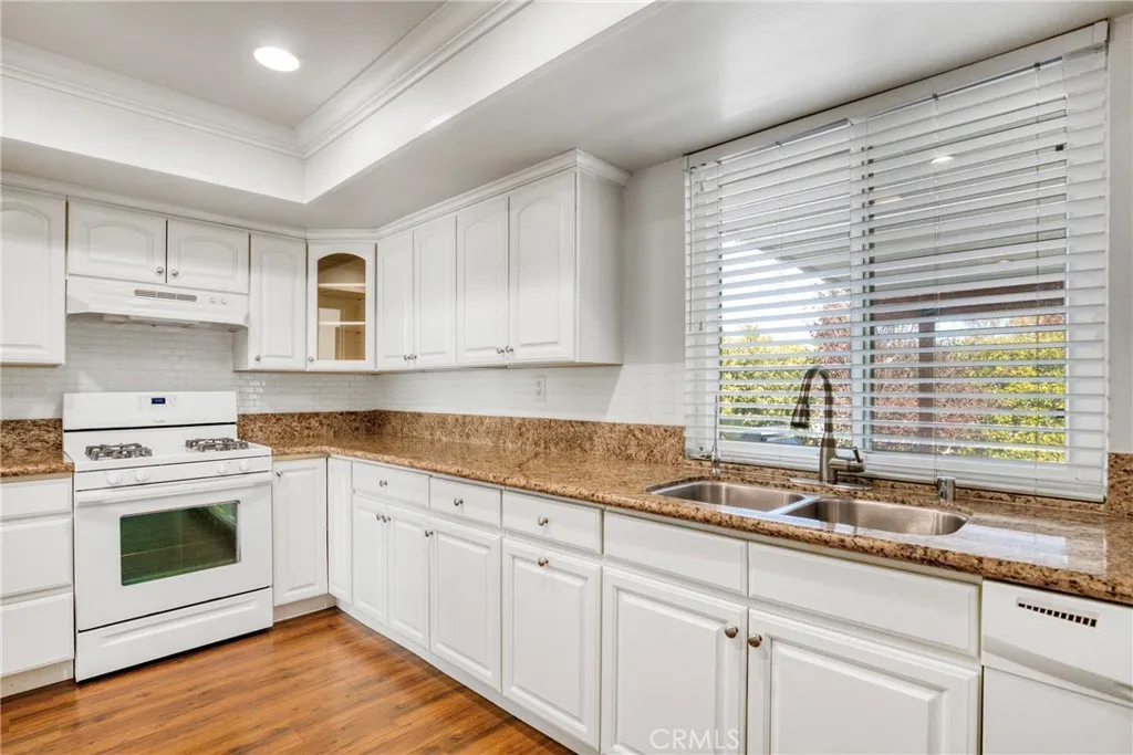 Additional image 8 of 22725 Gault, West Hills, CA 91307