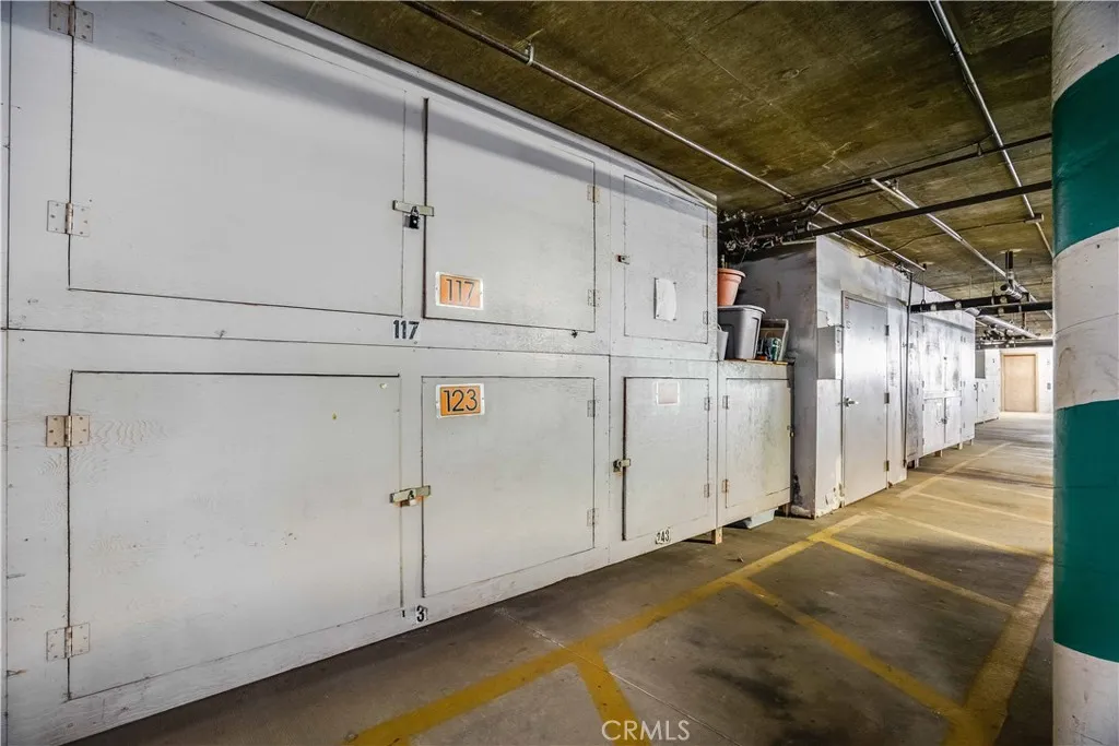 618 N Howard St, Glendale, CA 91206