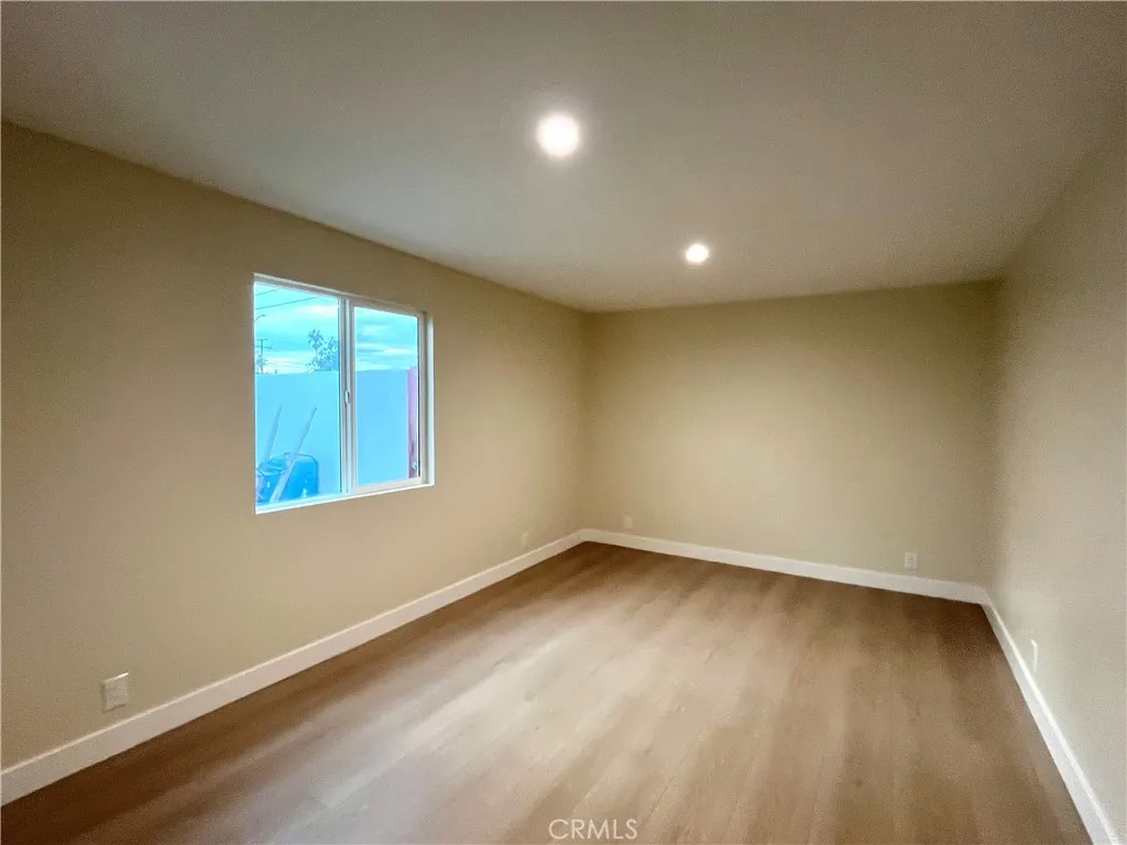 Additional image 10 of 2720 W 70th St, Los Angeles, CA 90043