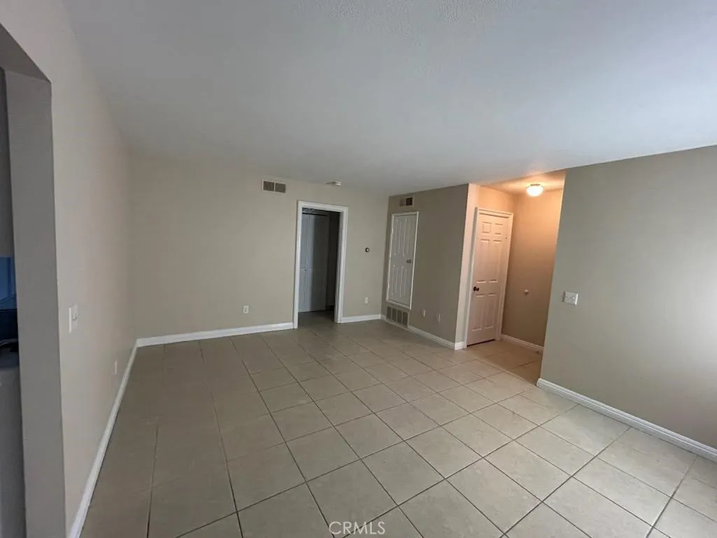 Additional image 5 of 1806 N Fairview St Unit Q, Santa Ana, CA 92706