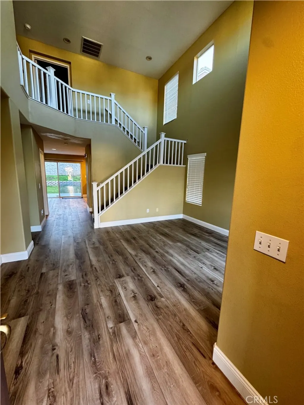 Additional image 4 of 804 Saint James Dr, Corona, CA 92882