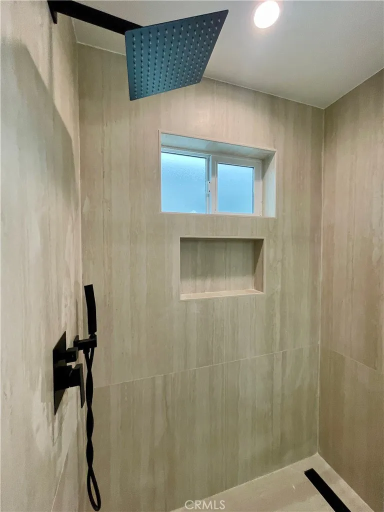 Additional image 54 of 613 W 41st Place, Los Angeles, CA 90037