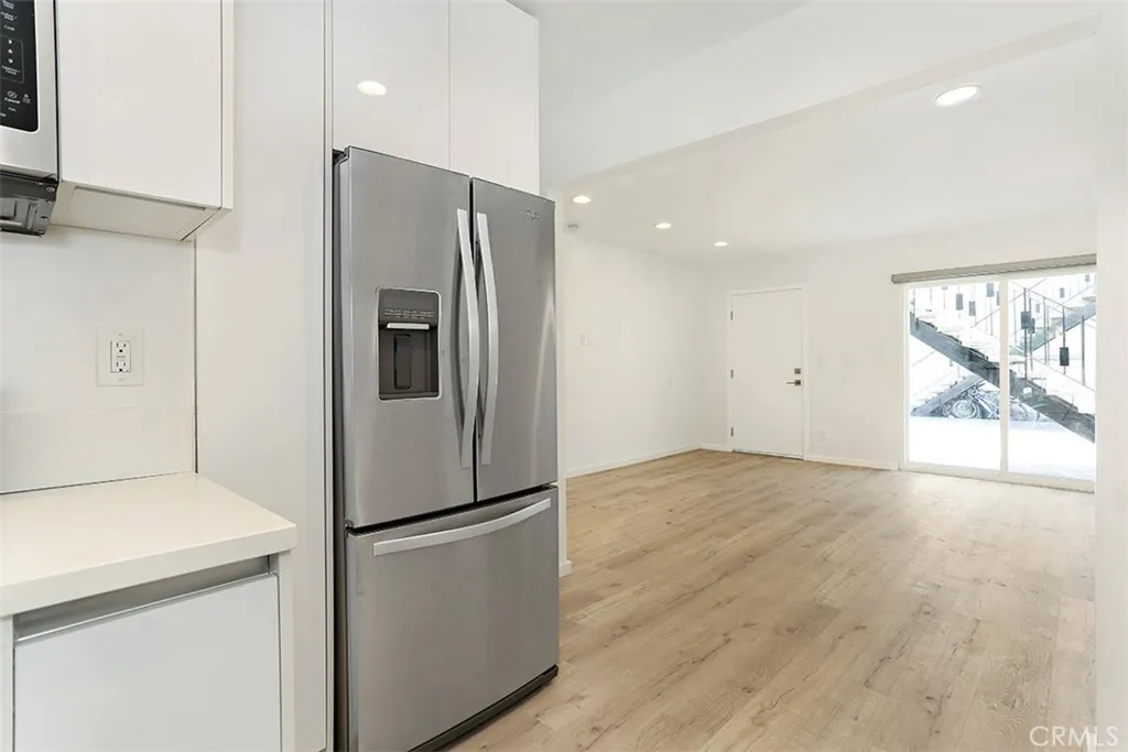 Additional image 4 of 11918 Hart Unit 1, North Hollywood, CA 91605