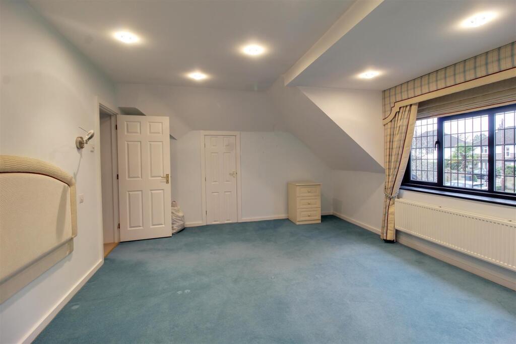 Additional image 19 of Brookmans Avenue, Brookmans Park