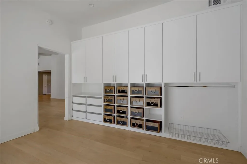 Additional image 98 of 24216 Calvert Street, Woodland Hills, CA 91367