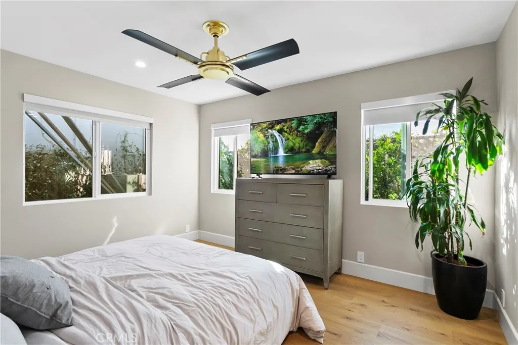 Additional image 28 of 354 La Perle Unit B, Costa Mesa, CA 92627