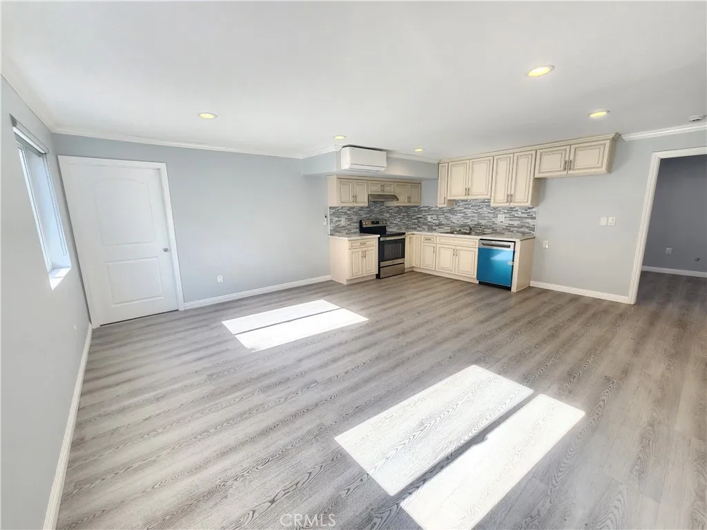 Additional image 13 of 21217 De La Guerra #A, Woodland Hills, CA 91364